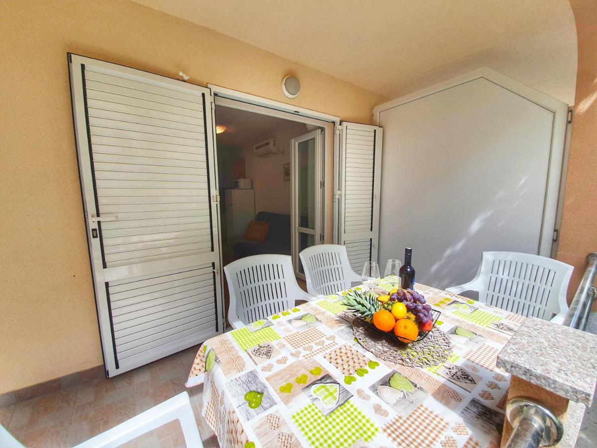 Apartmani Steli Vir Exteriör bild